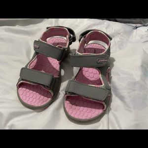 Eddie Bauer sandals girls